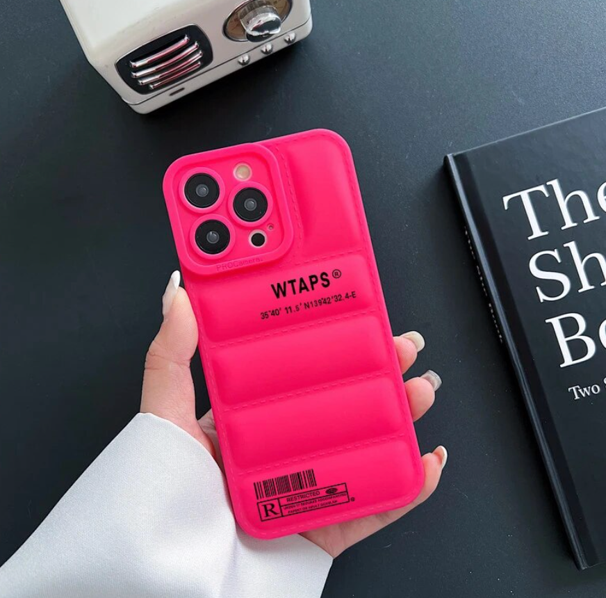 FUNDA WTAPS PUFFSAVEGUARDS